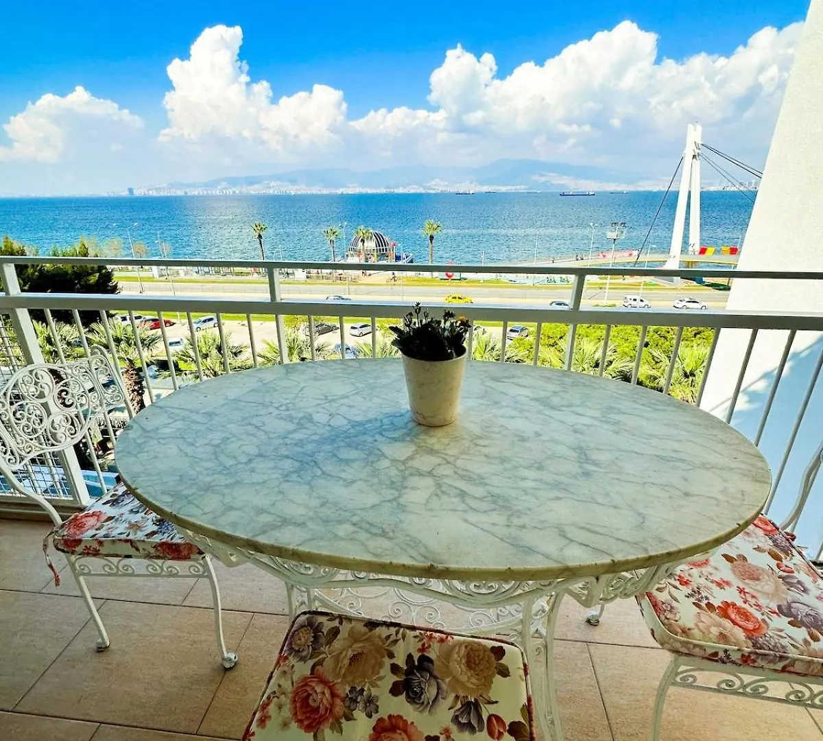 Appartamento Perfect Sea View With Special Parking Smirne 0*,  Turchia